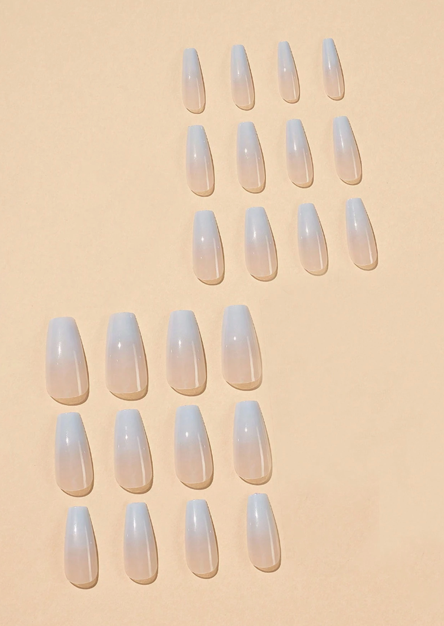 Perfect Sky Blue Ombre Press Ons